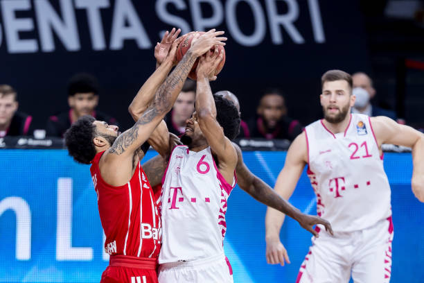 在社交媒体 在社交媒体