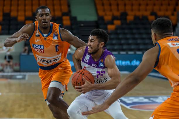 在关键比赛 在关键比赛